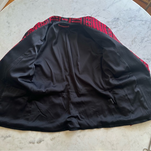 Alice + Olivia Christian Red Black Embroidered Silk Blazer geometric pattern M - Picture 8 of 14